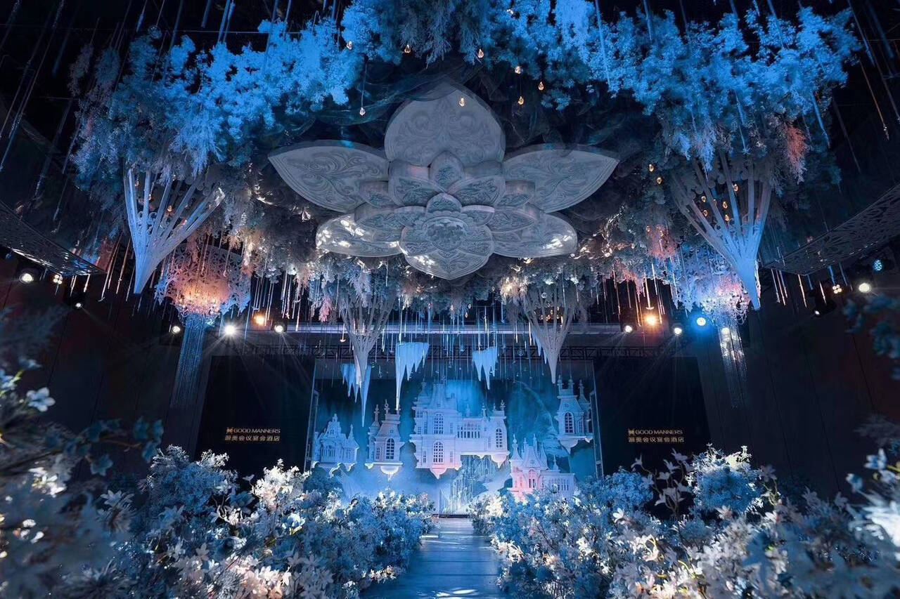 Lujiang Haomei Hotel Blue-themed banquet hall